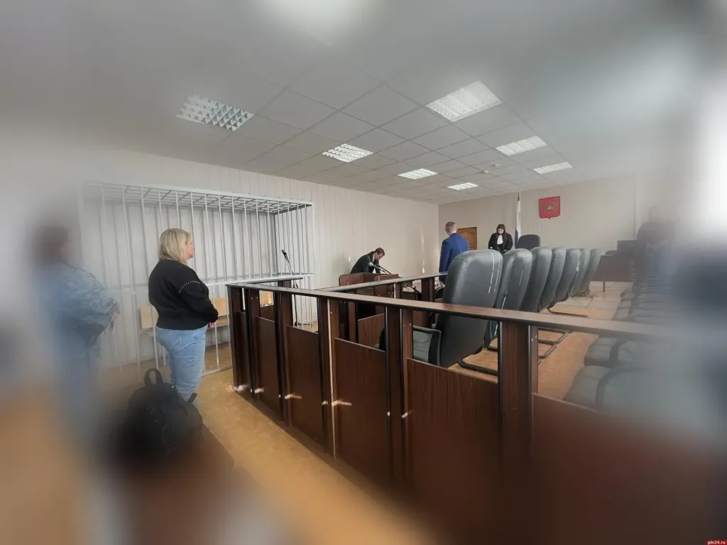У сотрудницы великолукской больницы конфисковали 6 млн рублей подкупа