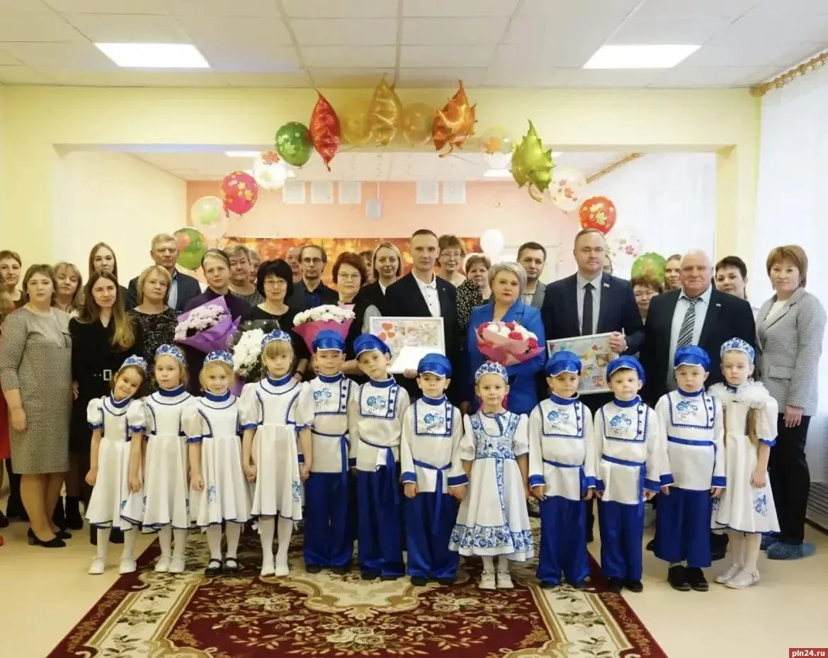 В Пушкинских Горах после ремонта открыли детский сад «Сказка»