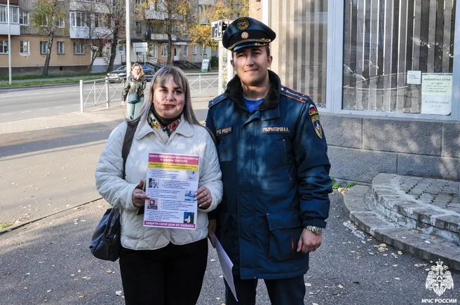 В Великих Луках напомнили о запрете жечь мусор и разводить костры