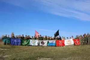 Поисковики из 23 регионов нашли останки 250 человек под Дном
